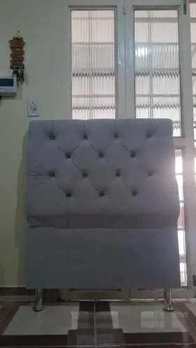 Cabeceira para cama de solteiro camurça, estado de novo 