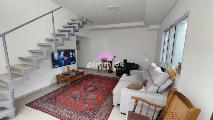 Casa à Venda no Villa Branca em Jacareí: 3 dormitórios (1 suíte) - Pronta para Você Morar.