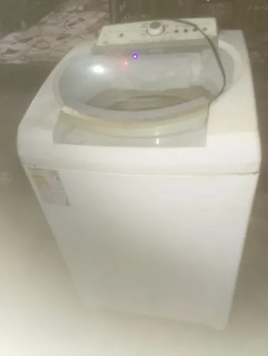Vendo uma máquina de lavar semi nova Brastemp 11kg
