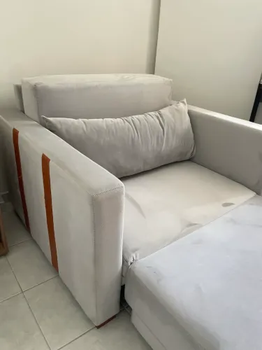 Vendo poltrona cama dobrável R$ 1500,00