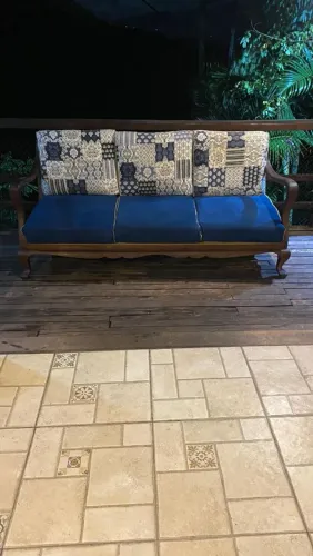 SOFÁ / NAMORADEIRA 3 LUGARES EM MADEIRA MACIÇA - ESTILO CHIPPENDALE