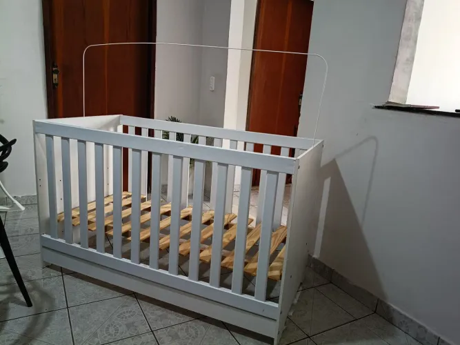 Berço Americano Branco 3 em 1 Semi-novo ( Pouco usado)