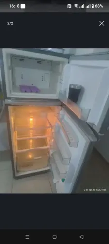 Vendo Geladeira - Não abaixo o preço (dispenso curiosos)