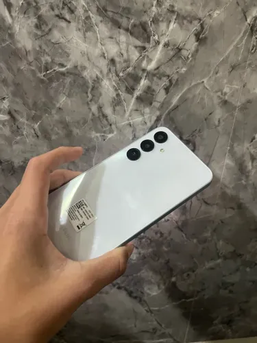 Vendo um Samsung a16 5g troco por da linha S