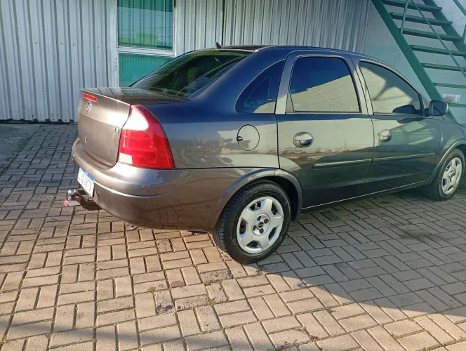 Chevrolet Corsa Sedan 1.0 MPFI 8V 71cv 4P 2002