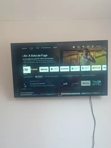 Tv VIZZION COM DEFEITO 32"