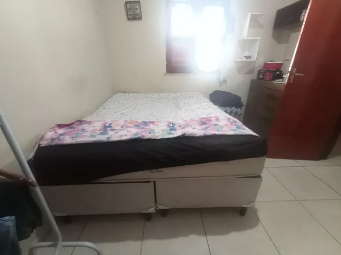 Cama de casal Queen