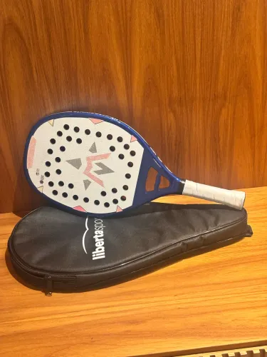 Raquete de beach tennis