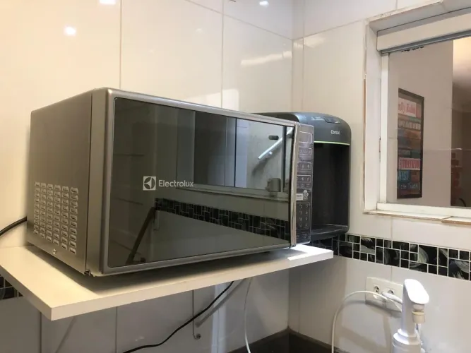Microondas inox Eletrolux modelo ms37 R 27 litros ?