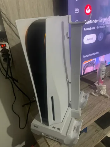 PS5 1TB - Excelente Estado de Conservação