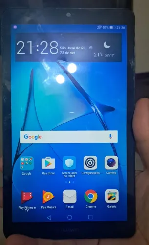 Tablet Huawei pequeno e potente, semi novo.