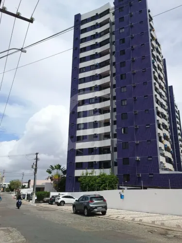 Apartamento à venda no Condomínio Via Farol
