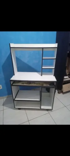 Estante para uso normal ou para computador