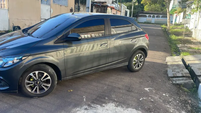 Chevrolet Onix Hatch LTZ 1.4 8V Flex Power Aut. 4P 2016