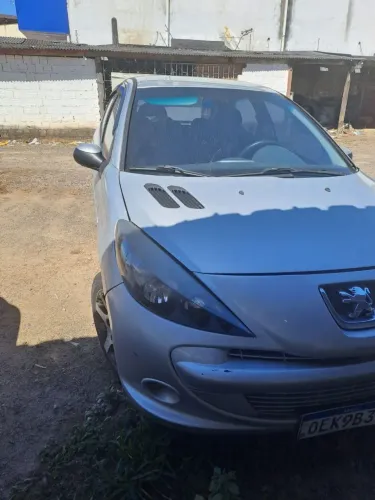 Peugeot 207 Quiksilver 1.6 Flex 16V 5P 2012
