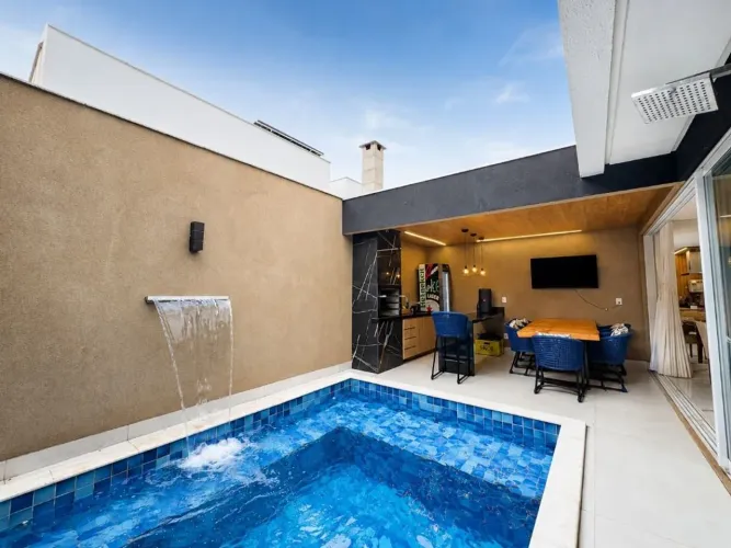 Sobrado à venda, 197 m² por R$ 1.250.000,00 - Chácaras Alto da Glória - Goiânia/GO