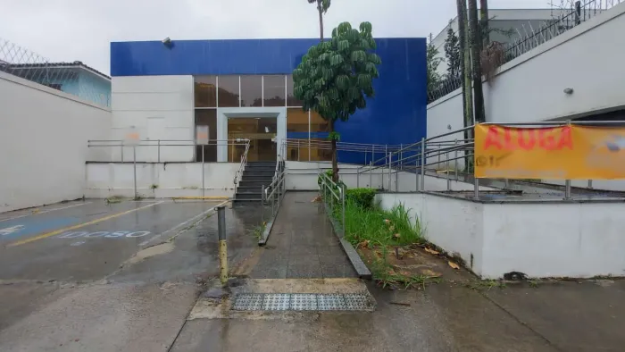 Loja na Rua dos Macunis, 56 450 m²