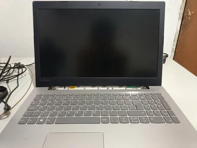 Notebook Lenovo Ideapad 320 2017 (Tela com defeito - Funcionando 100% no HDMI)