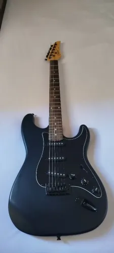 Vendo Guitarra Condor RX10 - Black Stealth (Fosca)