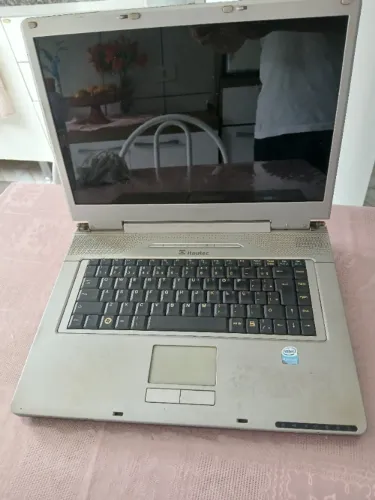 Notebook Pentium ( Leia a descrição)