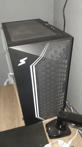 Vendo CPU completa Xeon + Rx 580 + 16GB RAM