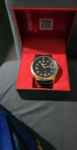 Relogio mondaine