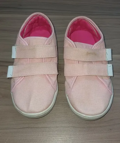 Tenis rosa tamanho 26