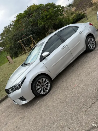 Toyota Corolla GLI 1.8 Flex 16V Aut. 2017