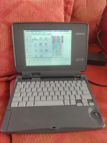 Notebook Compaq Contura Aero 4/33c antigo 486