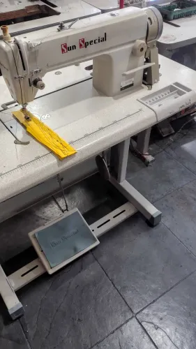 Manutenção em. Máquinas de costura industrial ou doméstica 