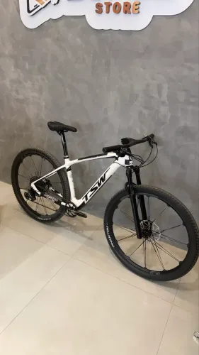 TSW em carbono tam 17