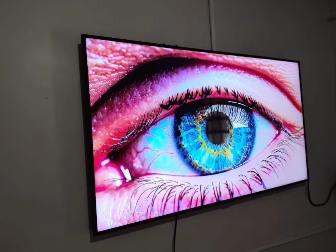 TV 55 POL. SMART WI-FI 4K. Samsung Conservada