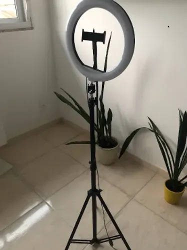 Ring light com tripé (LED)