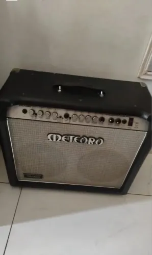 Vendo amplificador da marca meteoro 