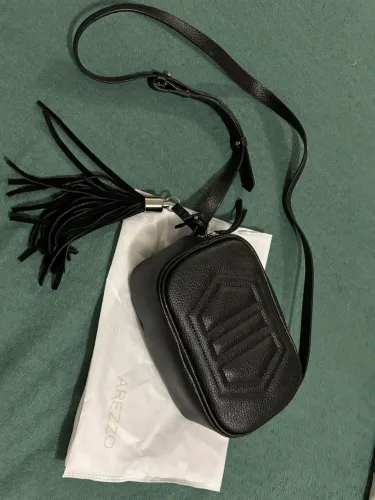 Bolsa Arezzo em couro