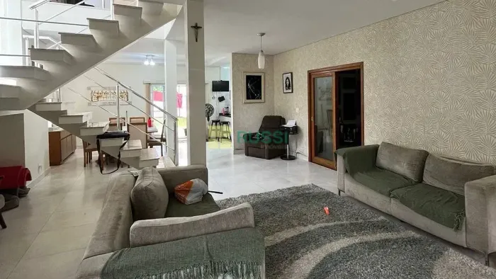 Casa à venda ou locação no Loteamento Villa Branca, Jacareí, SP