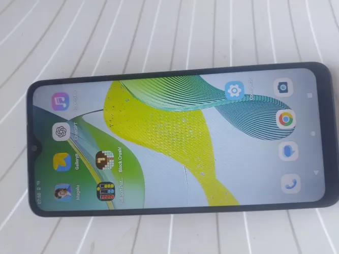 CELULAR MOTO E 13
