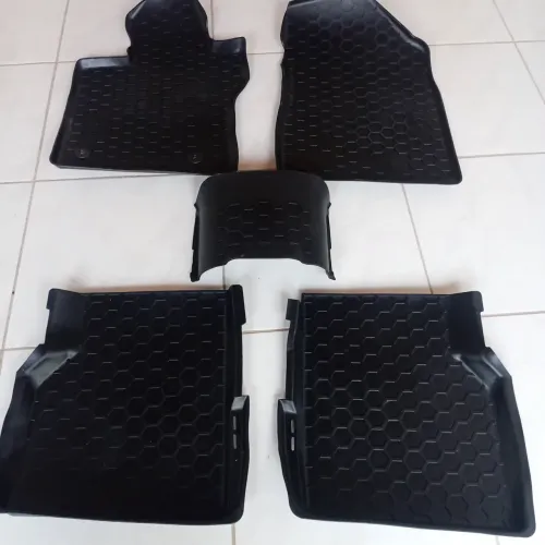 TAPETE BANDEJA : JEEP COMPASS.
