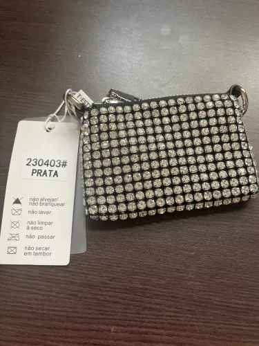 Porta moedas em strass 