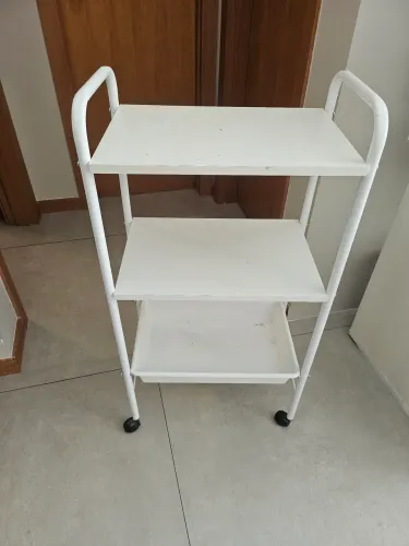 Carrinho Auxiliar Para Estética / Salão Com Rodinhas - Muito Conservado