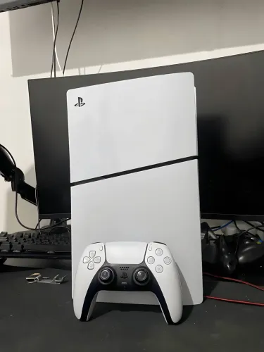 PS5 Slim Semi novo
