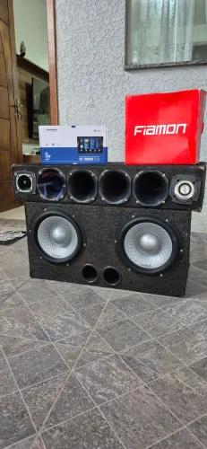Vende se som automotivo