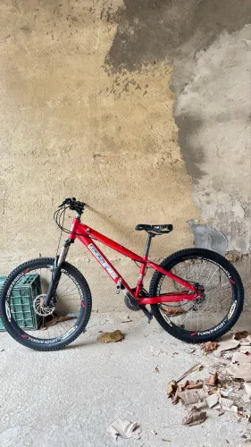 Vendo bicicleta GTS, com pneu balão