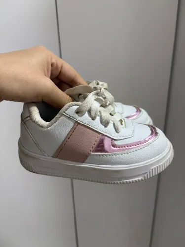 Tênis infantil tamanho 21