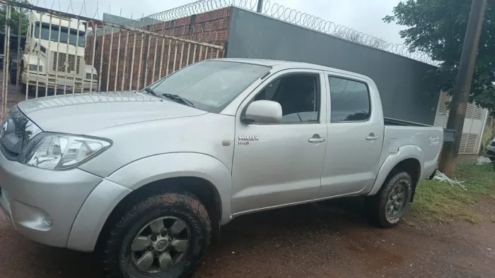 Toyota Hilux CD D4-d 4X4 2.5 16V 102cv TB Dies. 2006