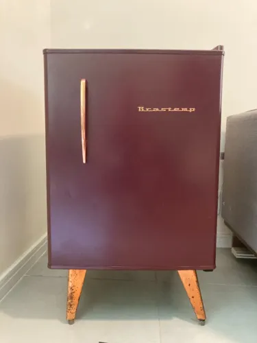 Frigobar Brastemp Retrô Marsala
