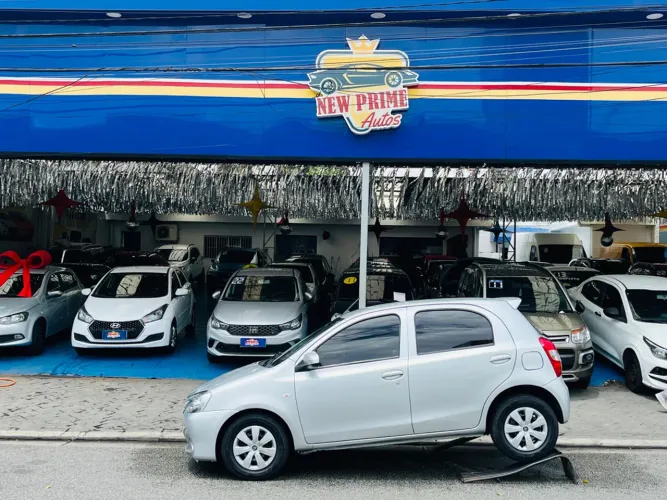 Toyota Etios X 1.3 Flex 16V 5P Mec. 2017