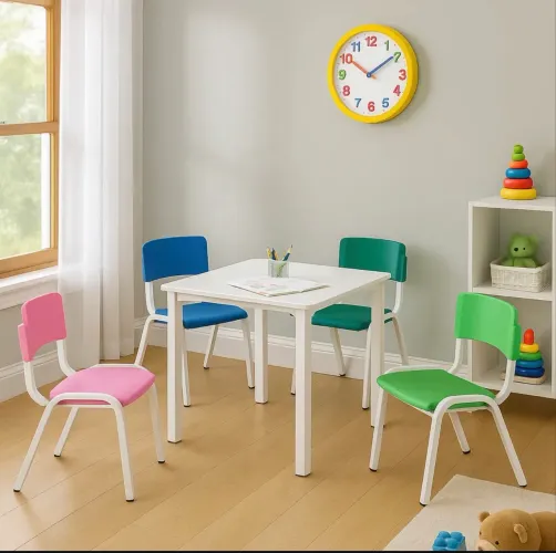 Mesa infantil + cadeiras 