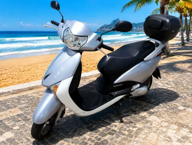 MOTO HONDA LEAD 110 ANO 2013 TODA REVISADA NOVA SEM RISCOS OU DETALHES