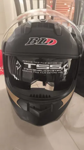 Capacete ROBOCOP com viseira retratil novo